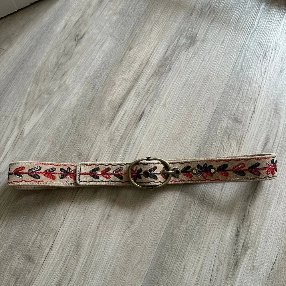 Anthropologie Maison Hotel 100% Suede Leather Embroidered Thar Belt Size Small